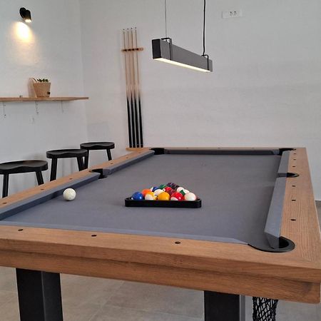 Villa Mira With A Heated Pool And A Sea View Božava エクステリア 写真