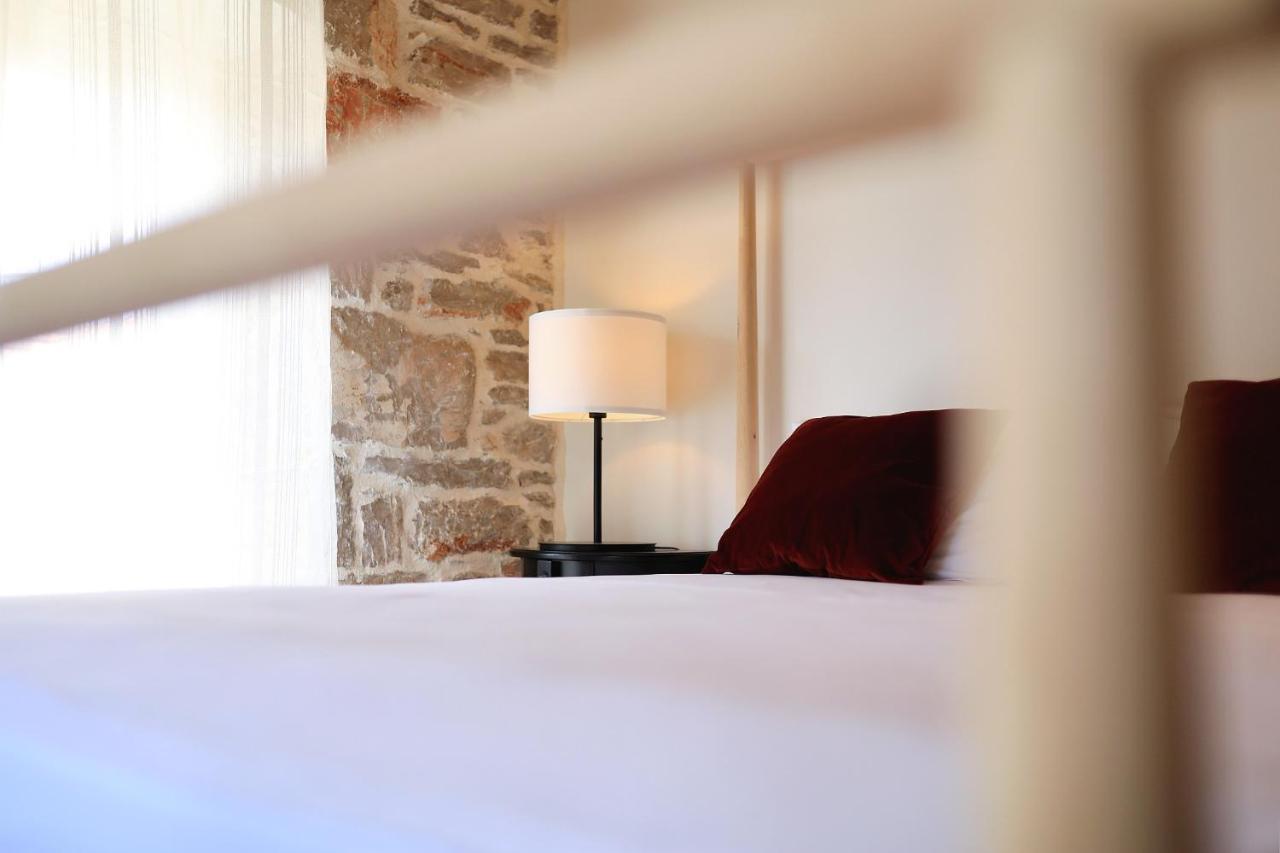 Villa Mira With A Heated Pool And A Sea View Božava エクステリア 写真