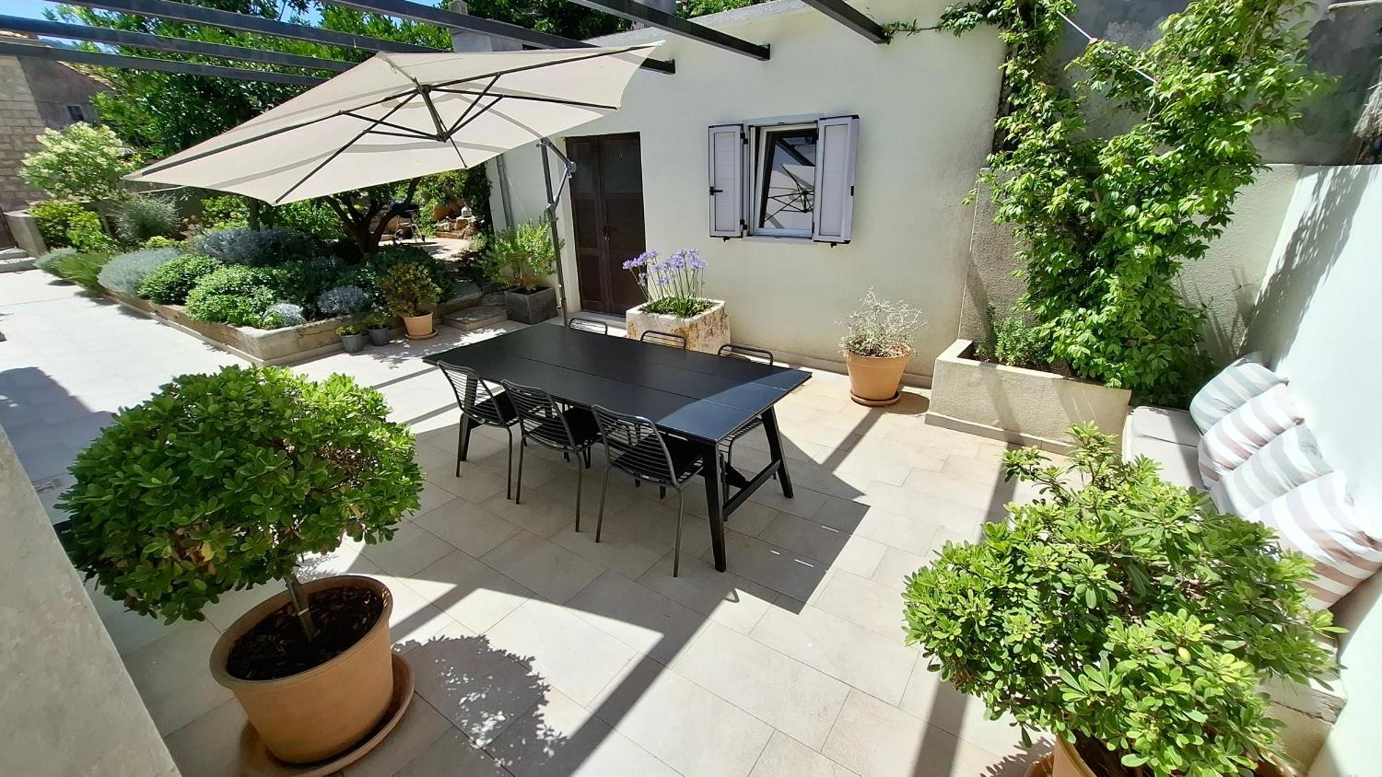 Villa Mira With A Heated Pool And A Sea View Božava エクステリア 写真
